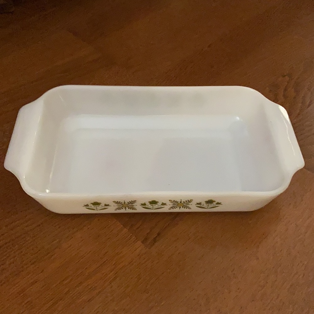 Vintage Anchor Hocking casserole dish